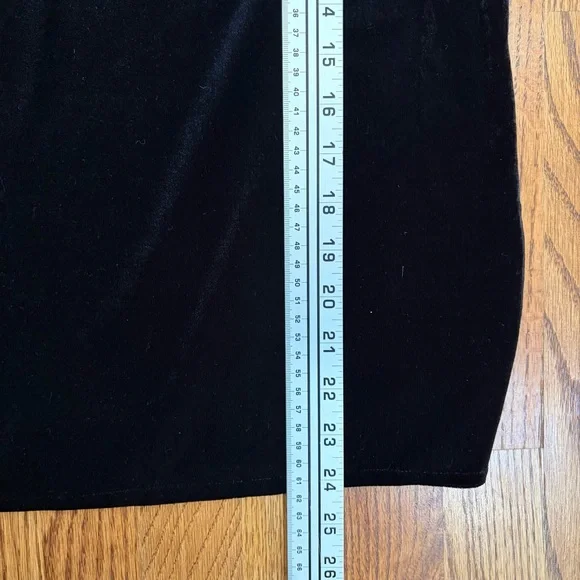 NWOT Joie Black Velvet Top - Picture 9 of 10